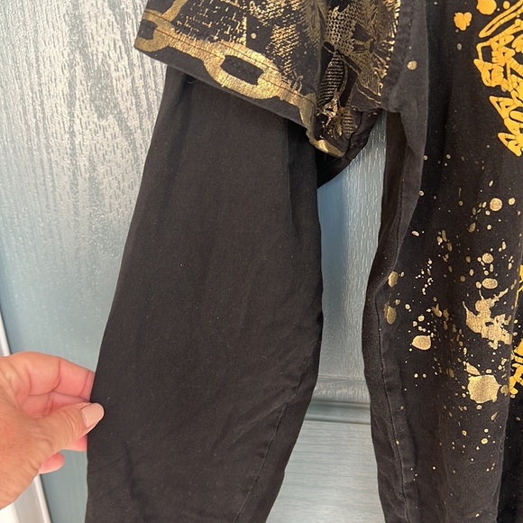 Switch Remarkable Long Sleeve T-Shirt Hoodie - Picture 3 of 12